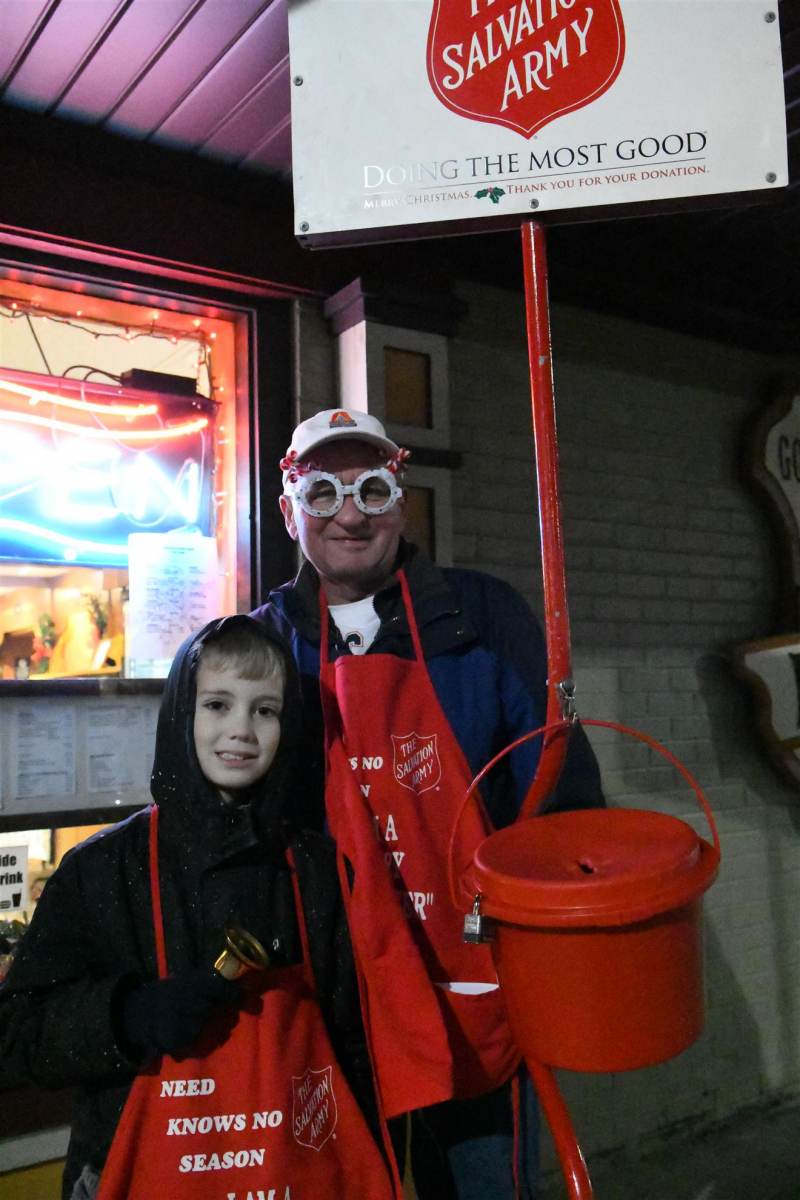 2019 Salvation Army Bell Ringers